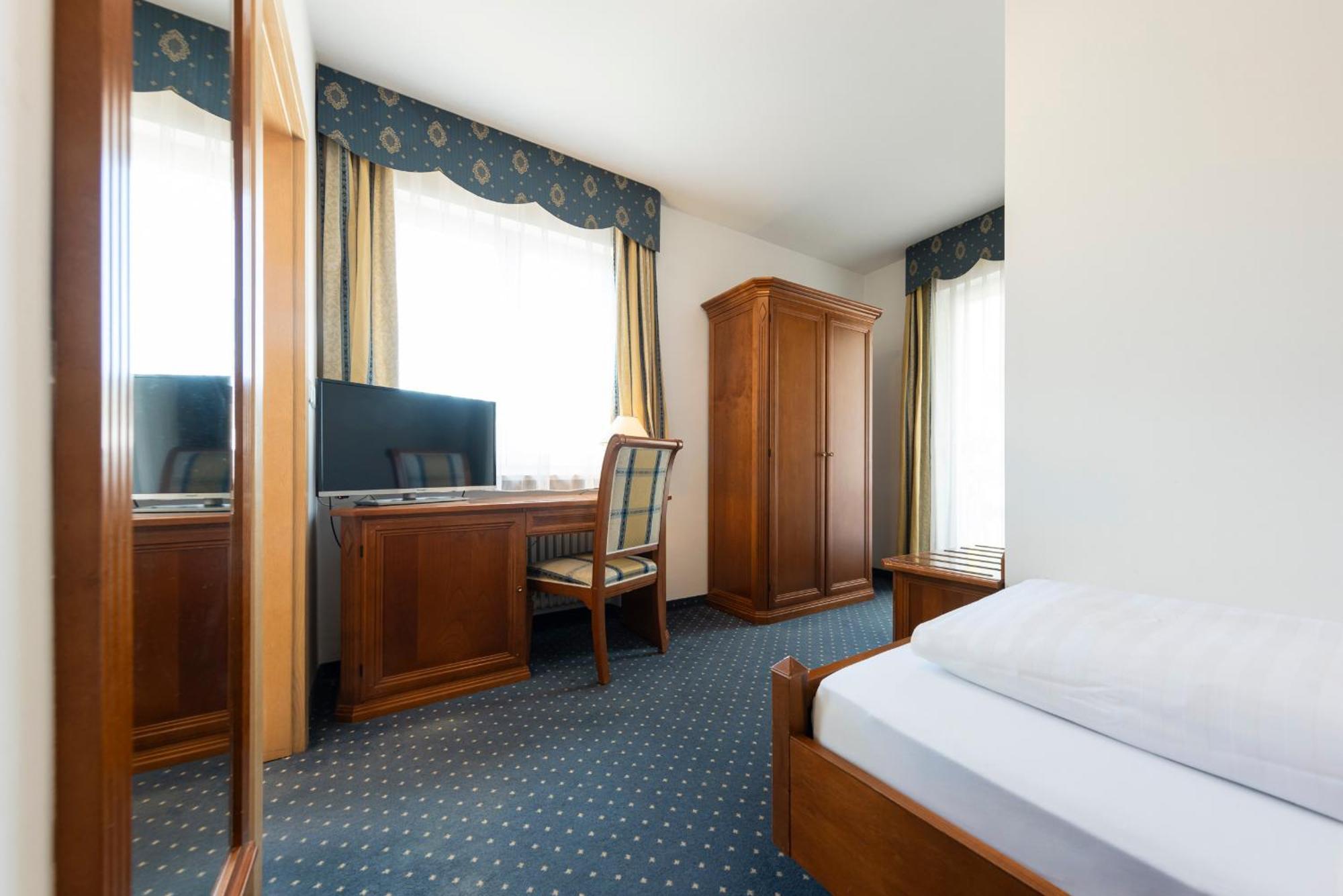 Weingarten Terlan - Rooms & Breakfast Room photo